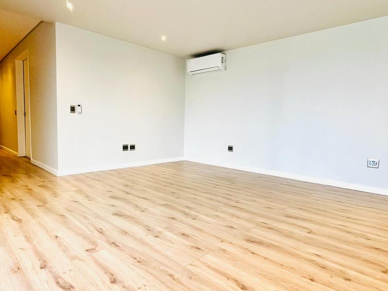 4 Bedroom Property for Sale in Constantia Western Cape